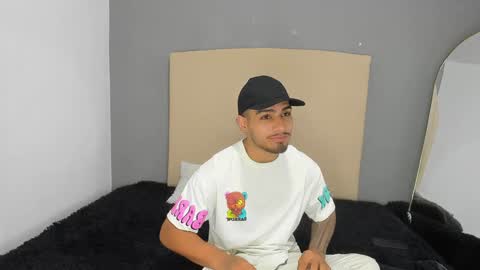 Snapshot of yoi_olimpo chatting on 5, 2, 2025 Yoi Olimpo online show from 5, 2, 2025