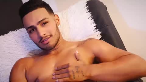 Snapshot of yoi_olimpo chatting on 18, 2, 2025 Yoi Olimpo online show from 18, 2, 2025