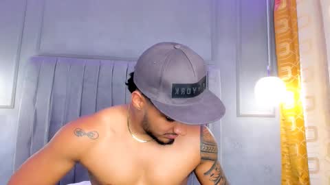 Snapshot of yoi_olimpo chatting on 24, 2, 2025 Yoi Olimpo online show from 24, 2, 2025