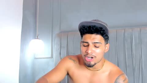 Snapshot of yoi_olimpo chatting on 5, 3, 2025 Yoi Olimpo online show from 5, 3, 2025