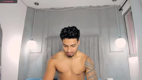 Snapshot of yoi_olimpo chatting on 11, 3, 2025 Yoi Olimpo online show from 11, 3, 2025