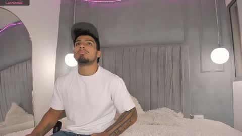 Snapshot of yoi_olimpo chatting on 12, 3, 2025 Yoi Olimpo online show from 12, 3, 2025