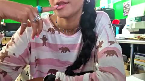 Snapshot of yoitshoney chatting on 25, 6, 2026 Yoitshoney online show from 25, 6, 2026