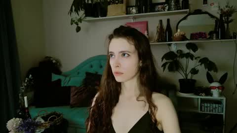 yoka_paradoxxx online show from 27, 5, 2026