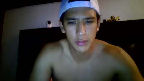 Snapshot of yongmodel00 chatting on 5, 4, 2026 yongmodel00 online show from 5, 4, 2026