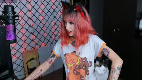 Snapshot of yoshino_san chatting on 10, 2, 2025 you can call me Andy or  yoshi  3 online show from 10, 2, 2025