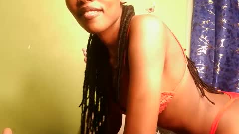 Snapshot of yosweetslut chatting on 15, 4, 2026 Sweetkitty online show from 15, 4, 2026