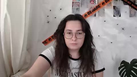 Snapshot of you_aurora chatting on 29, 9, 2025 Aurora online show from 29, 9, 2025