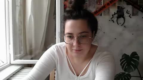 Snapshot of you_aurora chatting on 9, 10, 2025 Aurora online show from 9, 10, 2025