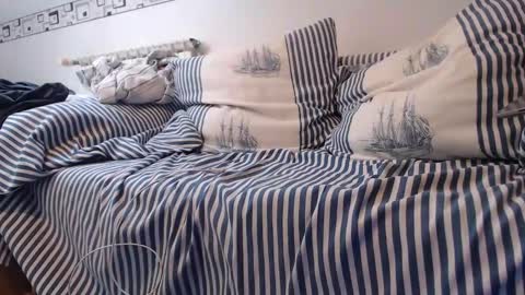 Snapshot of youandme1999 chatting on 7, 11, 2025 youandme1999 online show from 7, 11, 2025