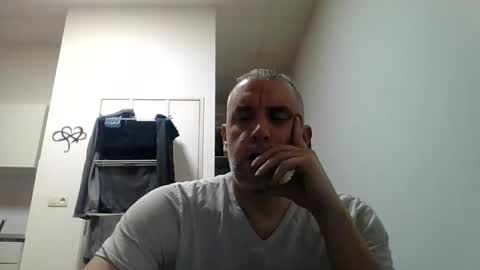 CrayZio online show from 6, 4, 2026