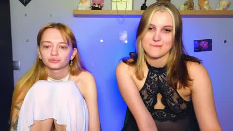 Anna and Luna online show from 22, 5, 2026