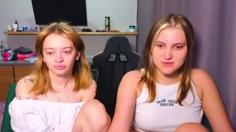 Anna and Luna online show from 15, 7, 2026