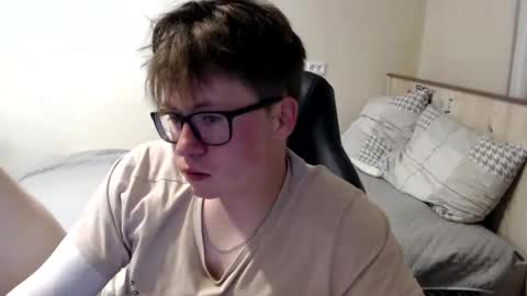 Snapshot of your_boyfriend123 chatting on 21, 5, 2026 Max online show from 21, 5, 2026