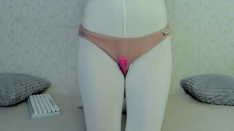 Lily online show from 9, 12, 2024