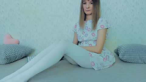 Lily online show from 19, 2, 2025