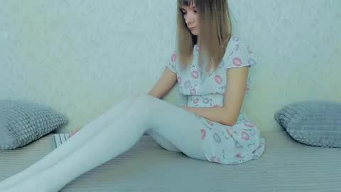 Lily online show from 20, 2, 2025