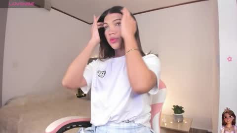 Snapshot of your_favorite_doll_ chatting on 27, 2, 2026 Eliza online show from 27, 2, 2026