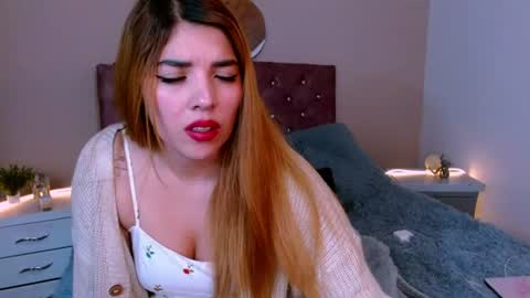 Snapshot of your_girl_of_dream chatting on 13, 7, 2026 your_girl_of_dream online show from 13, 7, 2026