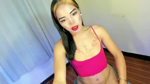 Snapshot of your_girl_yeka chatting on 17, 6, 2026 your_girl_yeka online show from 17, 6, 2026