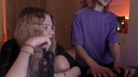 Snapshot of your_horny_friends chatting on 2, 2, 2025 Your Horny Friends online show from 2, 2, 2025