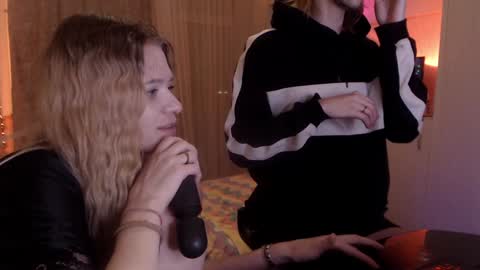 Snapshot of your_horny_friends chatting on 4, 2, 2025 Your Horny Friends online show from 4, 2, 2025