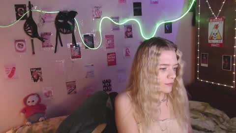 Snapshot of your_horny_friends chatting on 1, 11, 2025 Your Horny Friends online show from 1, 11, 2025