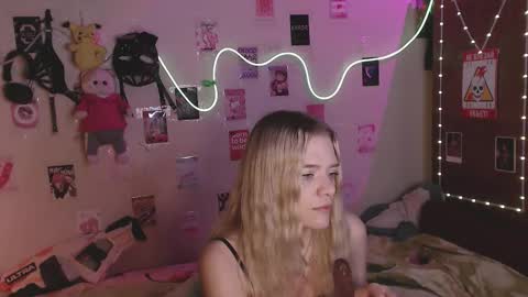 Snapshot of your_horny_friends chatting on 3, 11, 2025 Your Horny Friends online show from 3, 11, 2025