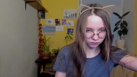 Snapshot of your_leslie chatting on 28, 12, 2024 Leslie online show from 28, 12, 2024