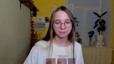 Snapshot of your_leslie chatting on 30, 12, 2024 Leslie online show from 30, 12, 2024