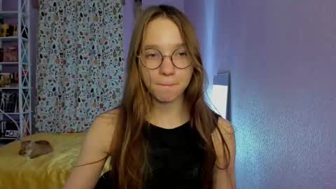 Snapshot of your_leslie chatting on 24, 2, 2025 Leslie online show from 24, 2, 2025