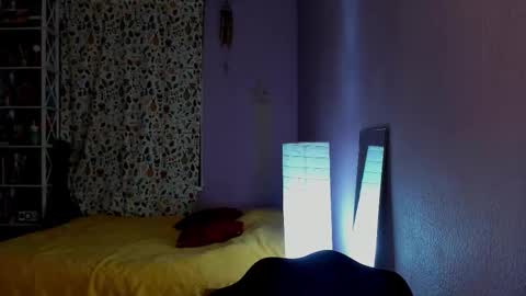 Leslie online show from 18, 11, 2025