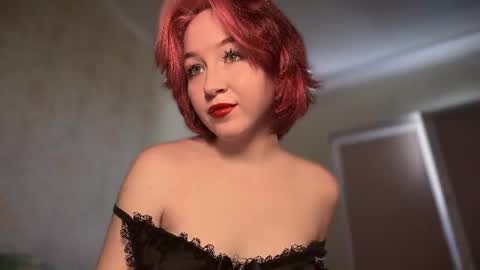 Snapshot of your_moonlight_ chatting on 25, 6, 2026 Mia online show from 25, 6, 2026