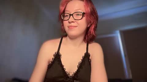 Snapshot of your_moonlight_ chatting on 1, 7, 2026 Mia online show from 1, 7, 2026