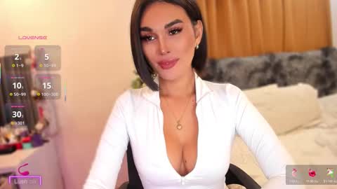 Miss Larah online show from 20, 2, 2026