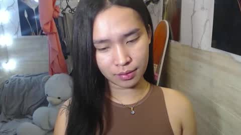 your_twinkletoes18 online show from 13, 3, 2026