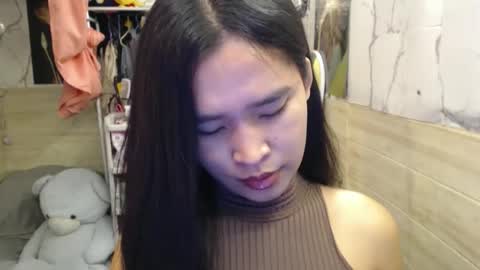 your_twinkletoes18 online show from 13, 4, 2026