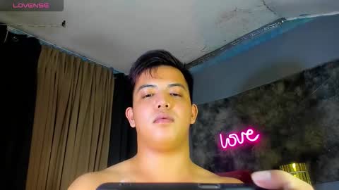 Snapshot of yourasian_bradley chatting on 3, 2, 2026 yourasian_bradley online show from 3, 2, 2026