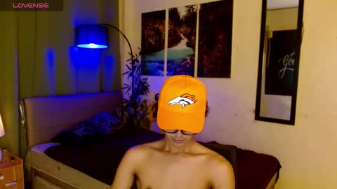 yourasiancarl online show from 21, 12, 2025