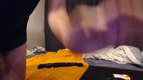 Snapshot of yourdirtysluboy chatting on 27, 10, 2025 hornyedging online show from 27, 10, 2025