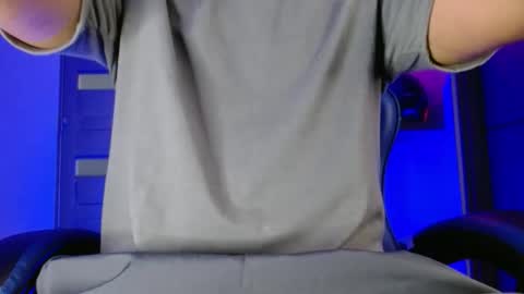Snapshot of yourfavorite_bigclit chatting on 22, 4, 2026 yourfavorite_bigclit online show from 22, 4, 2026