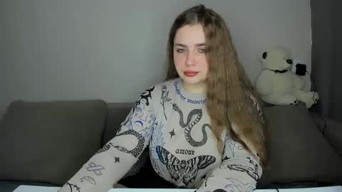 yourgem__ online show from 6, 4, 2026