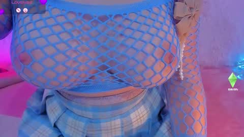 Snapshot of yourgirl11555 chatting on 27, 11, 2025 Liza online show from 27, 11, 2025