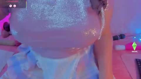 Snapshot of yourgirl11555 chatting on 21, 12, 2025 Liza online show from 21, 12, 2025