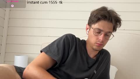 Snapshot of yourhotchristian chatting on 4, 7, 2026 Chris online show from 4, 7, 2026