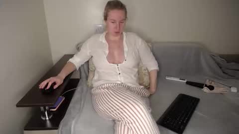 Iamyourdream online show from 11, 4, 2026