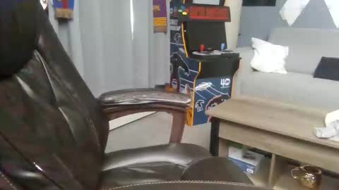 Snapshot of yourislandman chatting on 13, 4, 2026 JerkMeOff online show from 13, 4, 2026