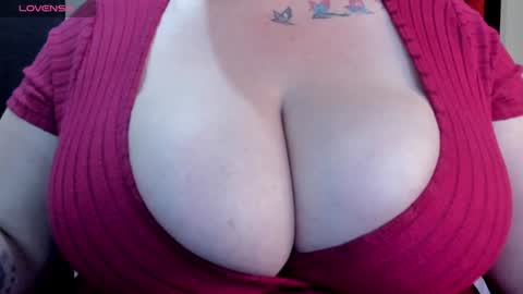Snapshot of yourmila_ac chatting on 25, 1, 2025 Milla 3 online show from 25, 1, 2025