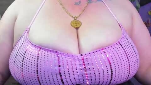Snapshot of yourmila_ac chatting on 1, 10, 2025 Milla 3 online show from 1, 10, 2025