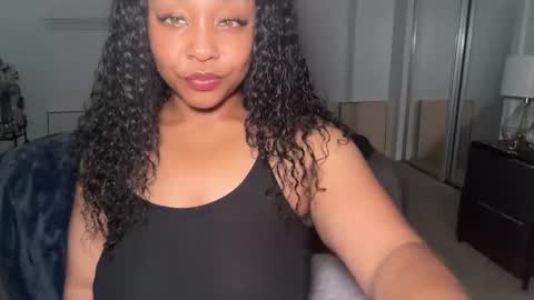 YOURMOMMY online show from 29, 5, 2026